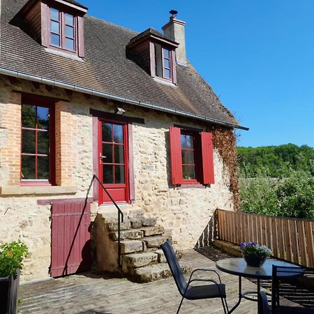 Gite "La Petite" Saint-Benoit-du-Sault Exterior photo